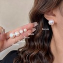 S999纯银针施家奶白大珍珠耳钉2025新款 轻奢小众高级耳环耳饰 爆款