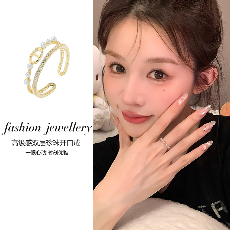 金色戒指女仿大牌字母CD开口戒小众轻奢仿珍珠复古食指戒个性指环