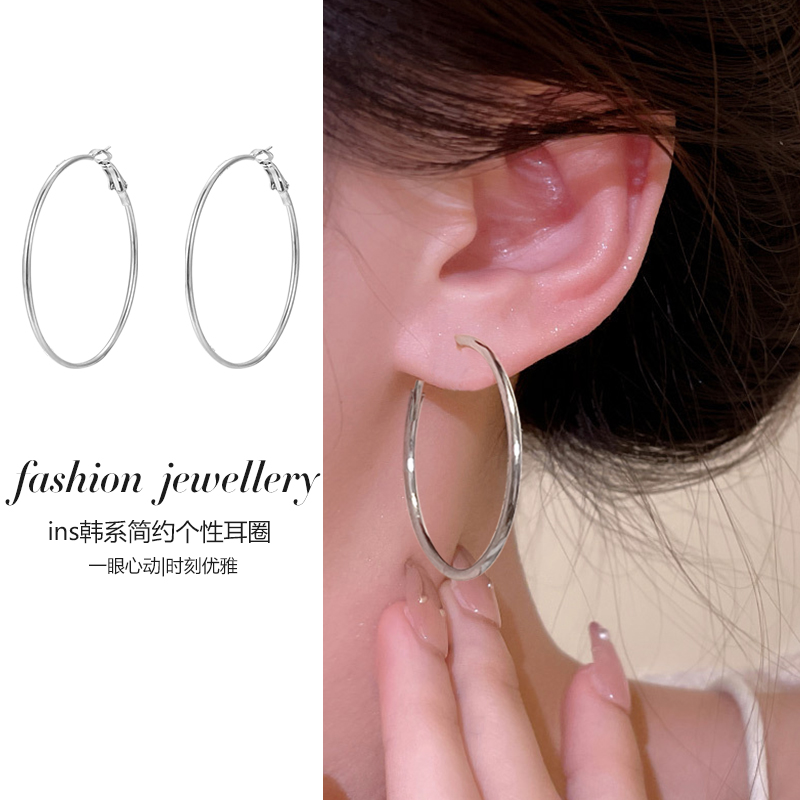 耳环素圈2025年新款高级感