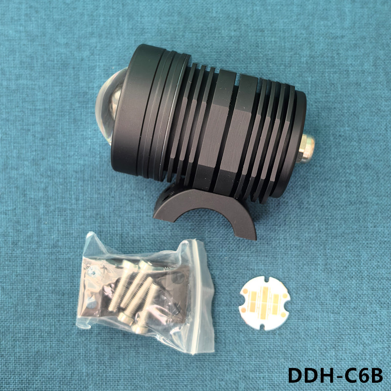 切割线透镜车灯外壳D6B