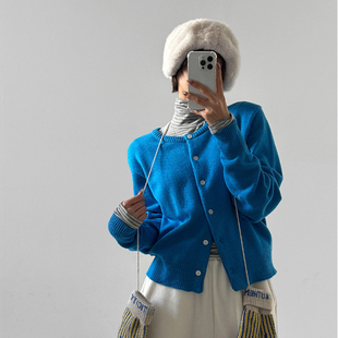 款 LAG2025冬季 时尚 通勤纯色单排扣圆领长袖 韩国正品 针织开衫 女装