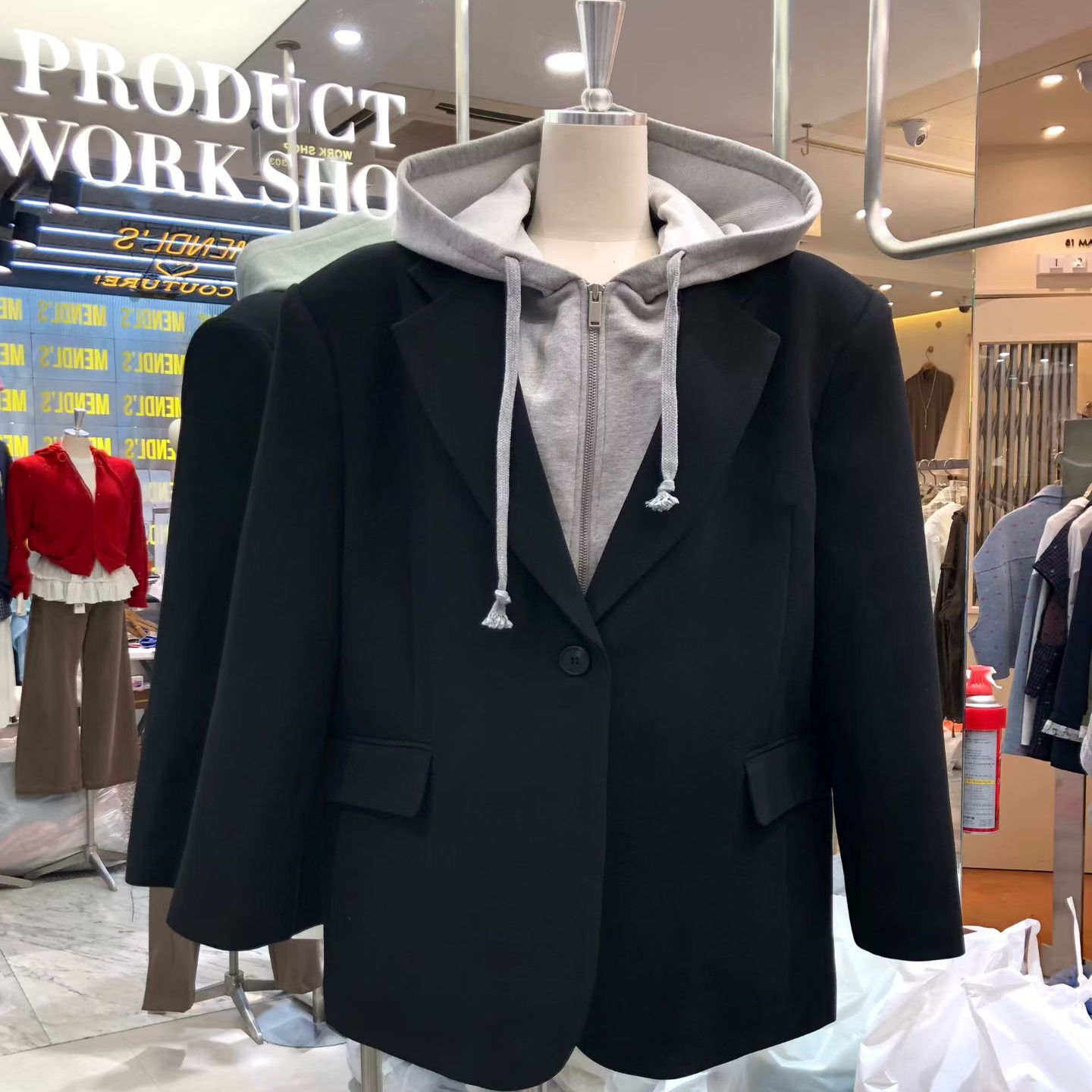 韩国拼接西服连帽卫衣假两件外套