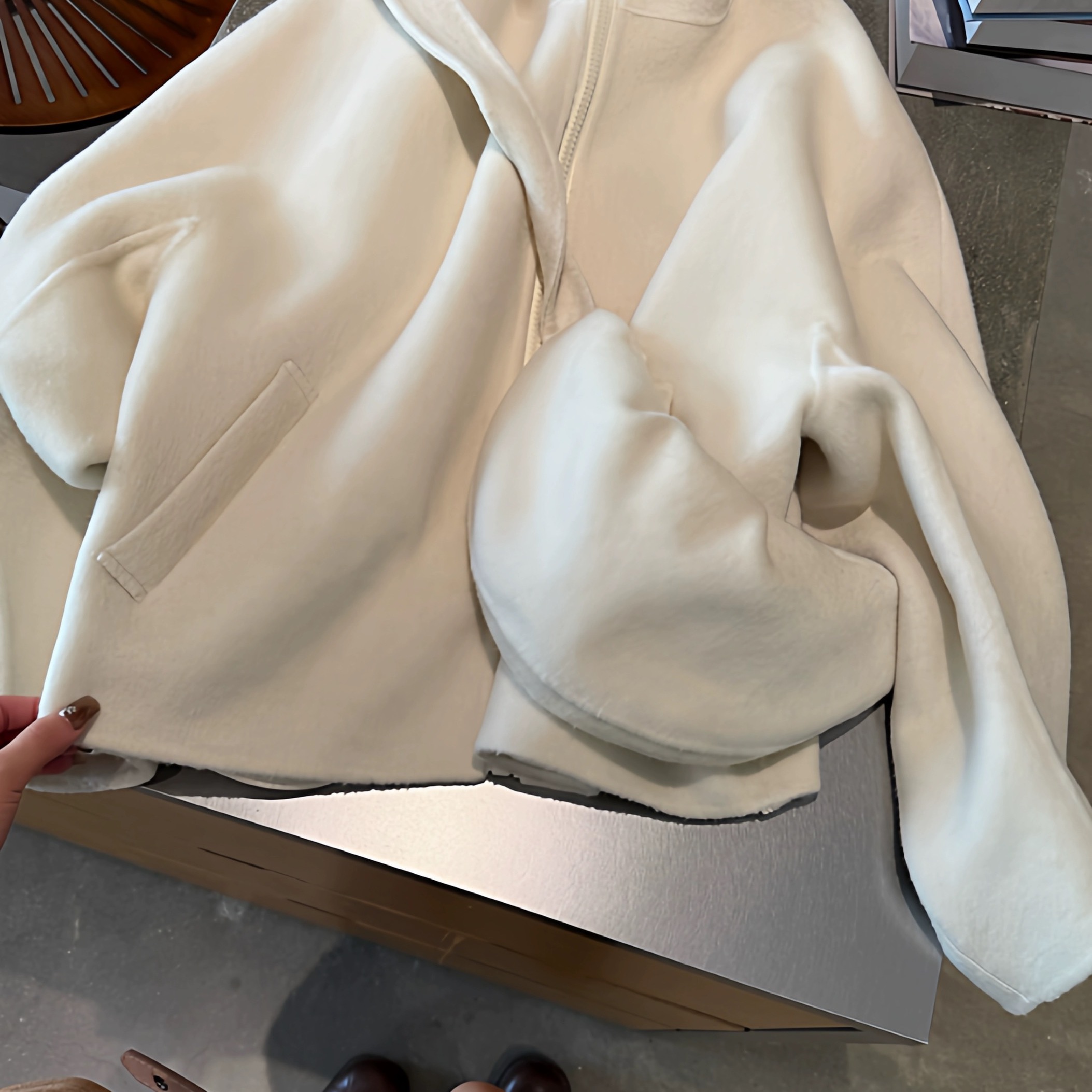 O诺诺外套秋冬装新款女羊毛外套(配包包)（含100澳毛）250920555X