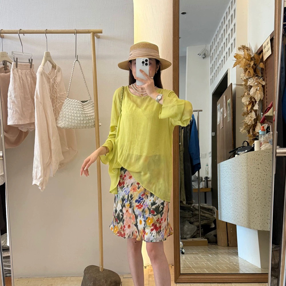 26夏上新轻奢优雅唯美气质后背蕾丝小衫+半身裙两件套套装(不含安