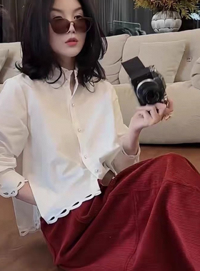 诺春上新立领刺绣镂空花边珍珠扣棉衬衫(不含任何配件)CY25769