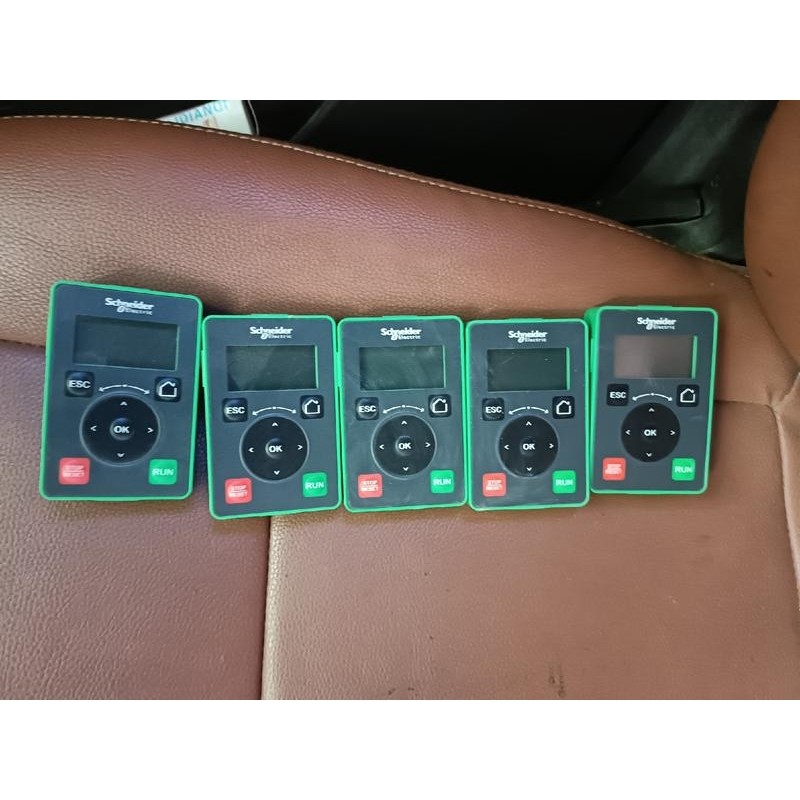 施耐德中文面板VW3A1113拆机的5个标价为单价功能正常打议价