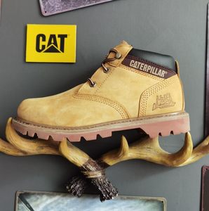 中帮大黄靴CAT耐磨防滑工装鞋