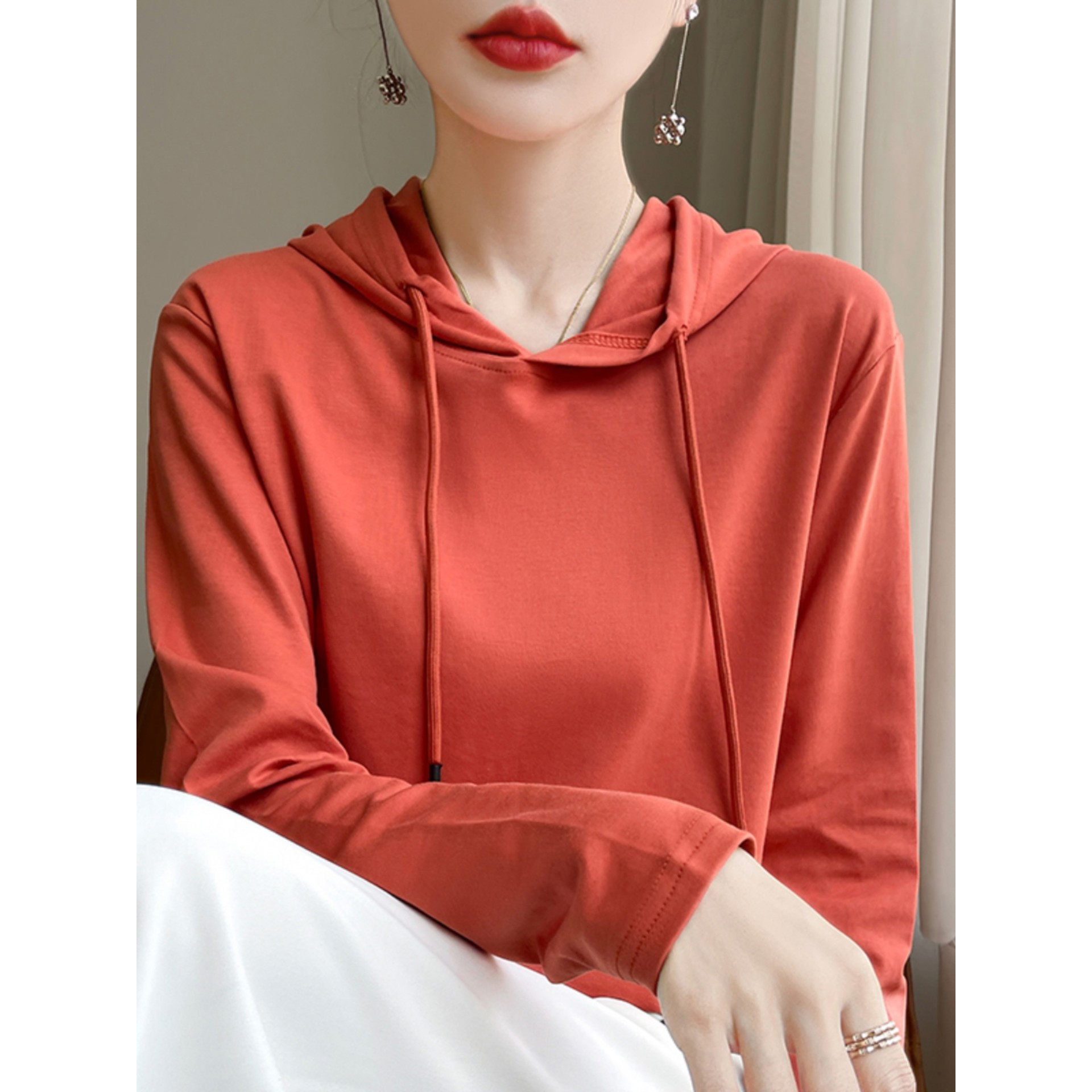 橘红色连帽长袖t恤卫衣内搭打底衫女秋冬新款洋气减龄套头上衣