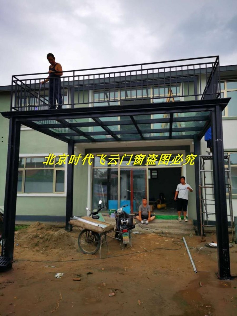 钢化玻璃护栏烤漆夹胶可定制