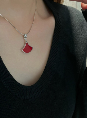 S925纯银扇形小裙子碎冰冰红玛瑙吊坠项链气质轻奢小众高级感