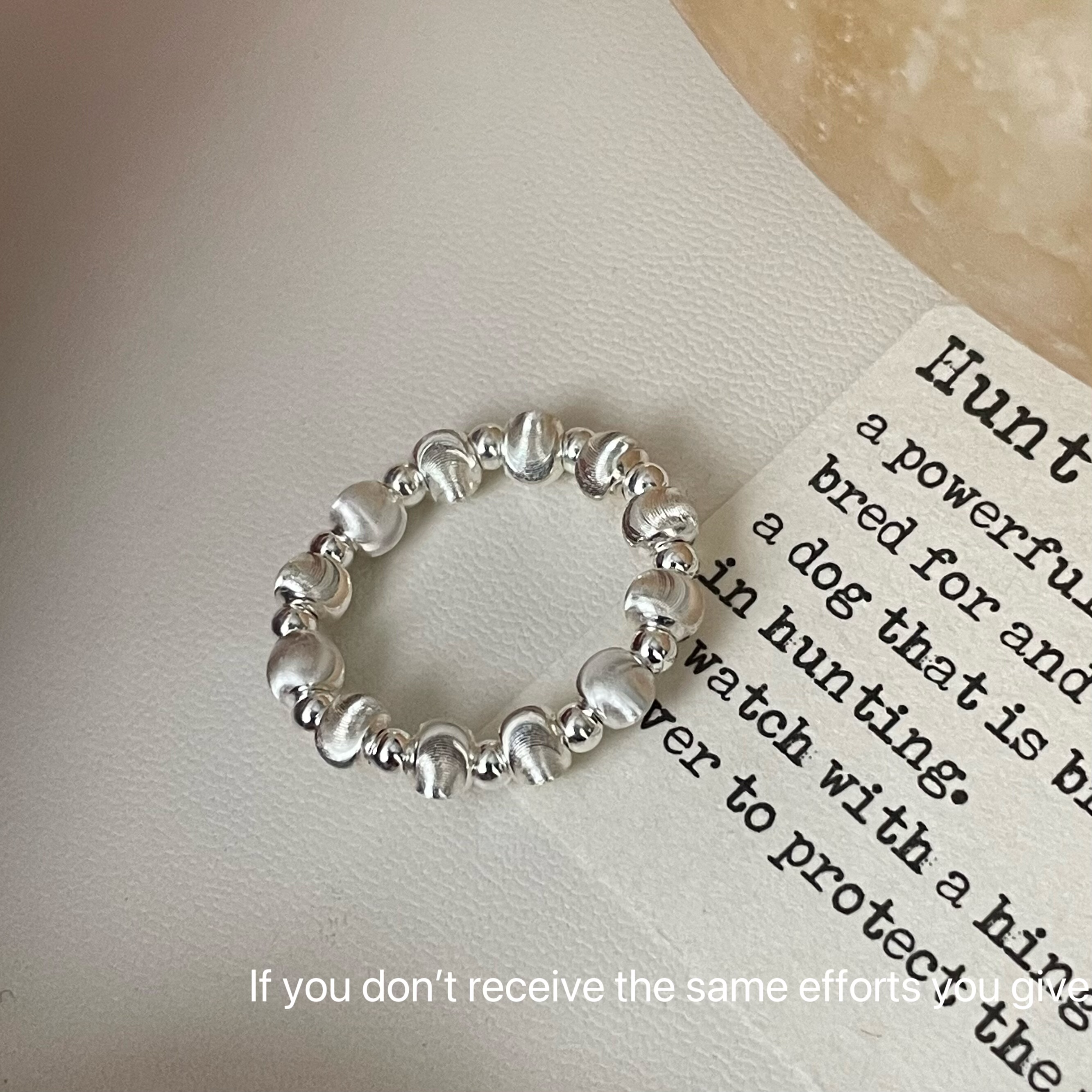 s925纯银闪闪猫眼间隔银珠戒指女小众设计精致轻奢简约百搭