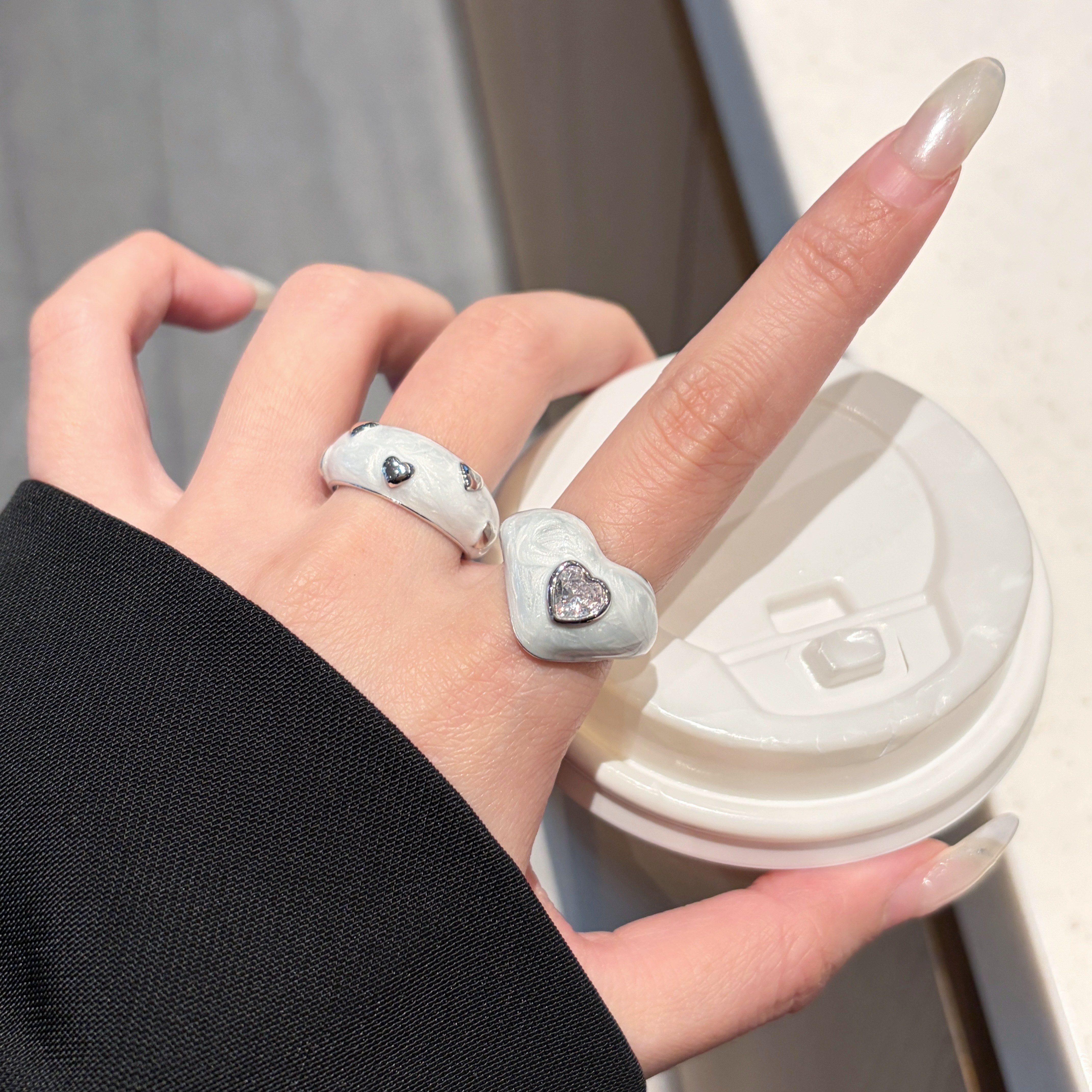 unbeaten韩国博主同款滴釉戒指女爱心黑色珠光白设计感锆指戒新款