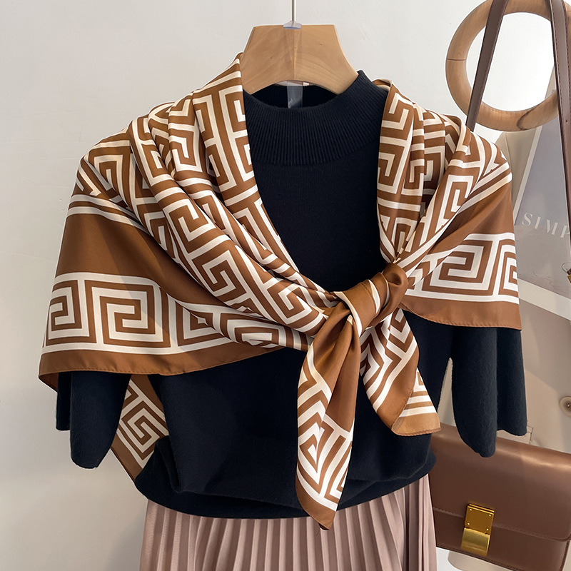 气质咖啡色大方巾丝巾女百搭披肩