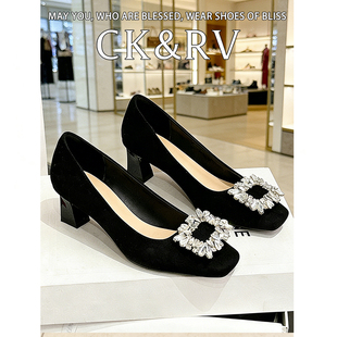 黑色大码高跟鞋粗跟方头中跟浅口绒面方扣水钻扣宽胖脚4142单鞋女