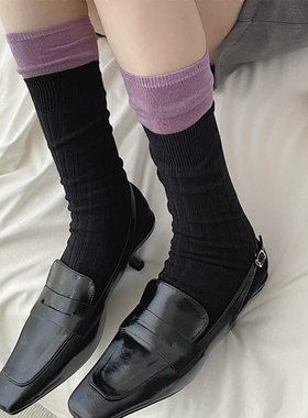 姐妹!黑色配紫色好有韵味啊~早秋浅尝一下!假两件拼接撞色堆堆袜