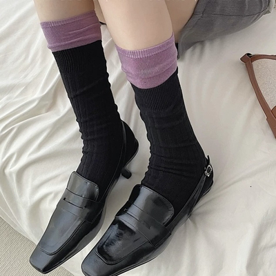 姐妹!黑色配紫色好有韵味啊~早秋浅尝一下!假两件拼接撞色堆堆袜