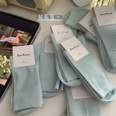 盐系蓝限定～新袜子真的好美！竖条纹chao显瘦！蓝色堆堆袜好爱