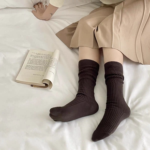 秋天一定要穿的美拉德堆堆袜！拉直堆堆都很美~棕咖色袜子巨百搭