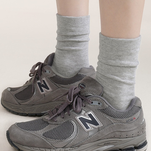 永远为灰色系月子袜子打call!搭配同色系运动鞋休闲风,无骨堆堆袜