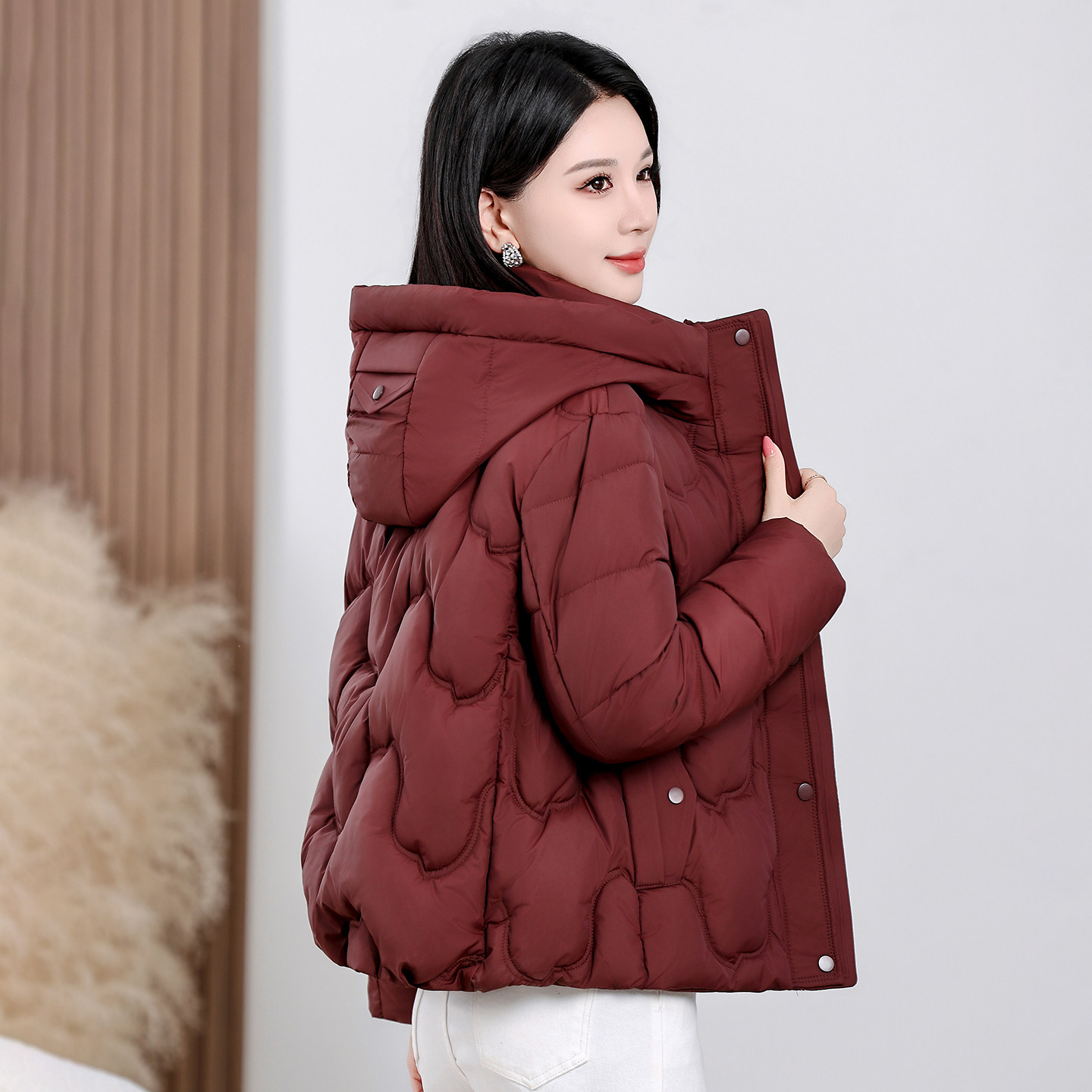 妈妈装短款棉袄女冬季新款加厚保暖羽绒棉服洋气大码连帽棉袄外套