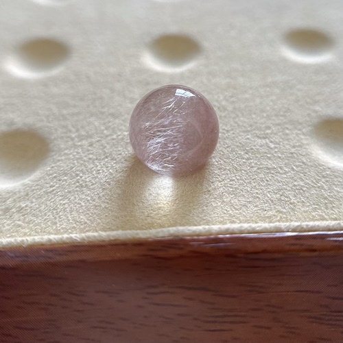 天然水晶·星光粉紫卷毛兔毛水晶珠｜13.5mm