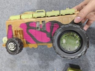 正品彩星 忍者神龟 遥控车 套装 比萨车 操作基地 武器可弹射