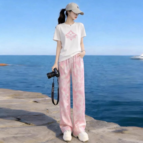 胖东来2026巨好看休闲运动套装女夏季洋气减龄短袖T恤粉色阔腿裤
