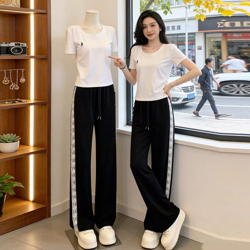 胖东来时尚松弛感休闲运动套装女夏季洋气减龄正肩白色T恤阔腿裤