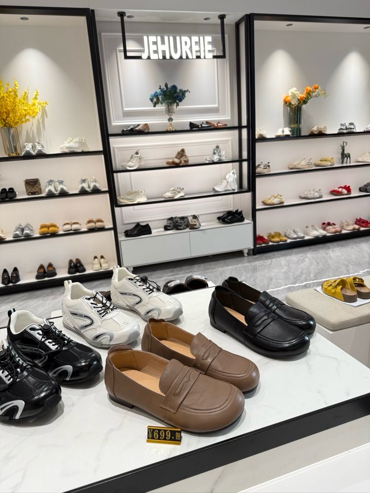 JEHURFIE纪华菲25新款春夏英伦风黑色单鞋阿尔法乐福鞋多款女皮鞋