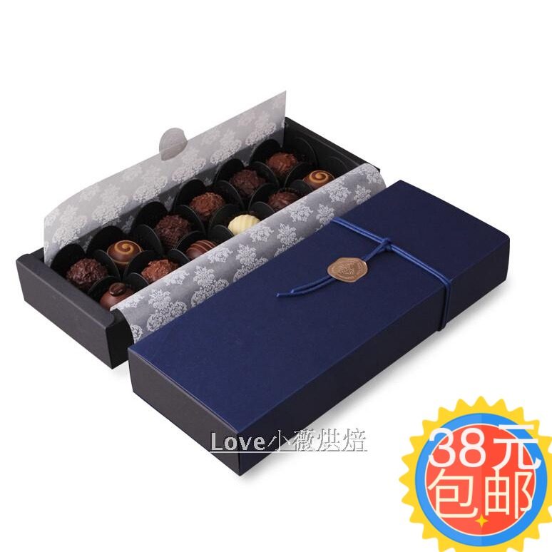 12粒 简约蓝色圣诞礼盒 巧克力曲奇饼干礼品盒 点心包装手工圣诞