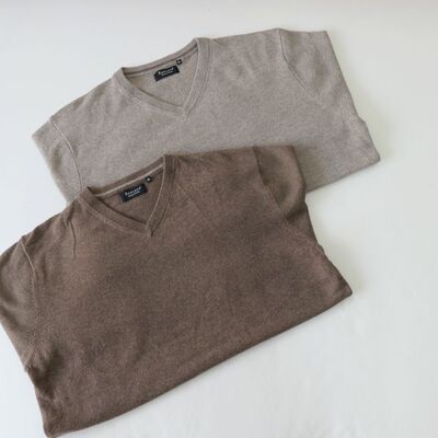 男款大码 含羊戎 外贸出口尾货薄款纯色基本款V领打底毛衣 不扎