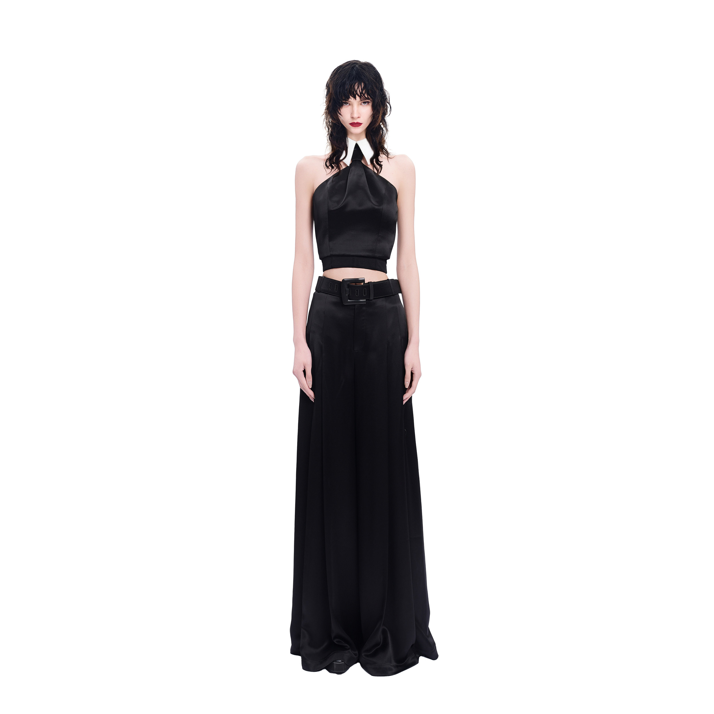 KUNSWEAR/琨丝薇尔26SU 撞色翻领挂脖收腰短款黑色上衣 844004150