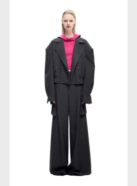 KUNSWEAR/琨丝薇尔25FA 时尚女装上衣休闲复古个性短款西装外套