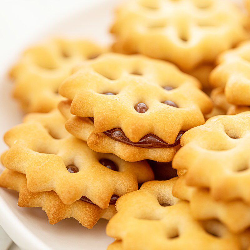 mixx巧丽滋草莓凤梨果酱夹心饼干小吃零食代餐饱腹食品238克*3包