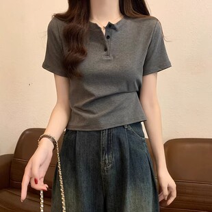 深灰色高级感正肩短袖t恤女夏季爆款半开领小衫辣妹显瘦短款上衣