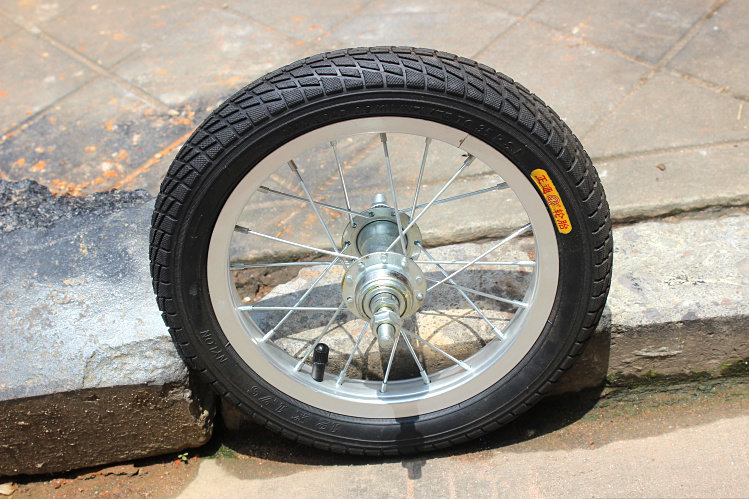 Roues de vélo 12 pouces - Ref 2377152 Image 4