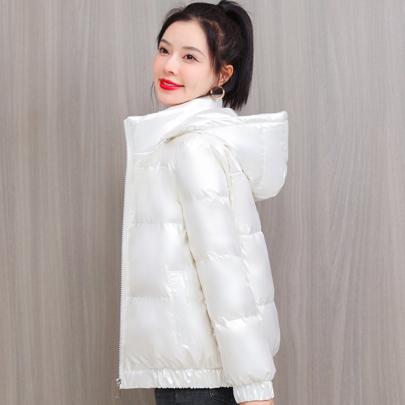 亮面羽绒服女冬装短款白鸭绒外套