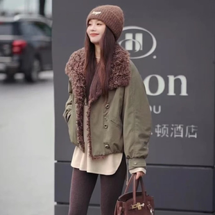 美拉德巴恩风短款羽绒服女小个子时尚洋气宽松加厚毛领派克服外套