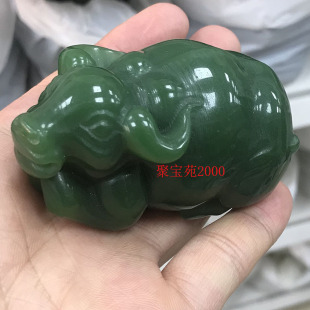 新疆和田玉牛手把件仿碧玉扭转乾坤玉牛手玩件玉石生肖属相羊摆件