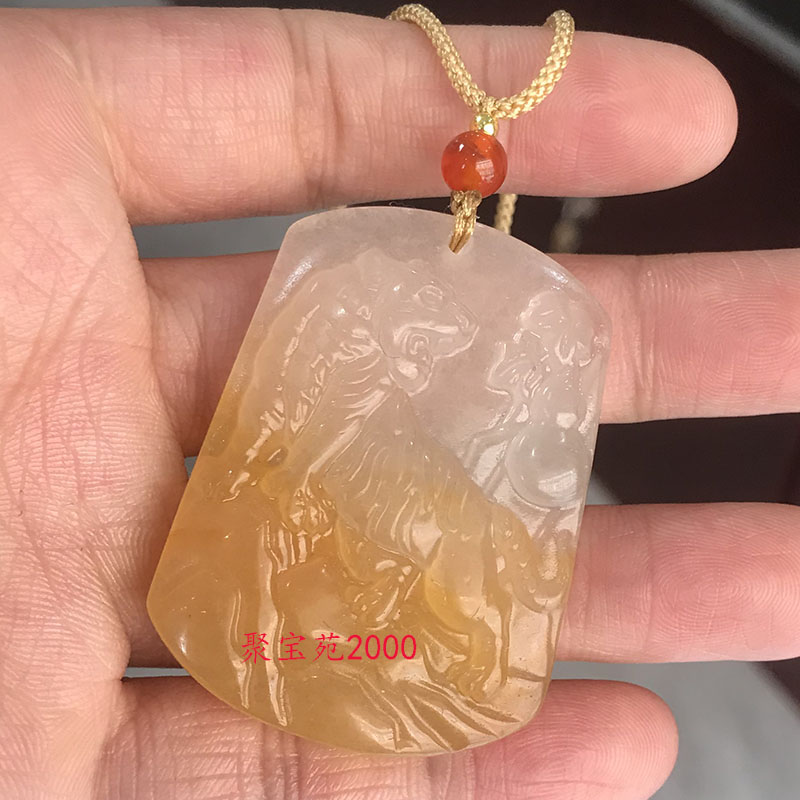 黄龙玉上山虎玉佩男女士玉石十二生肖虎挂件项链天然玉器老虎吊坠