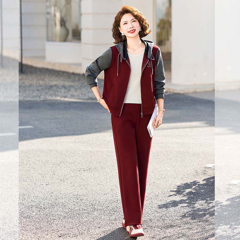 专柜品牌妈妈春装休闲运动服连帽卫衣套装中老年女装2026新款春秋