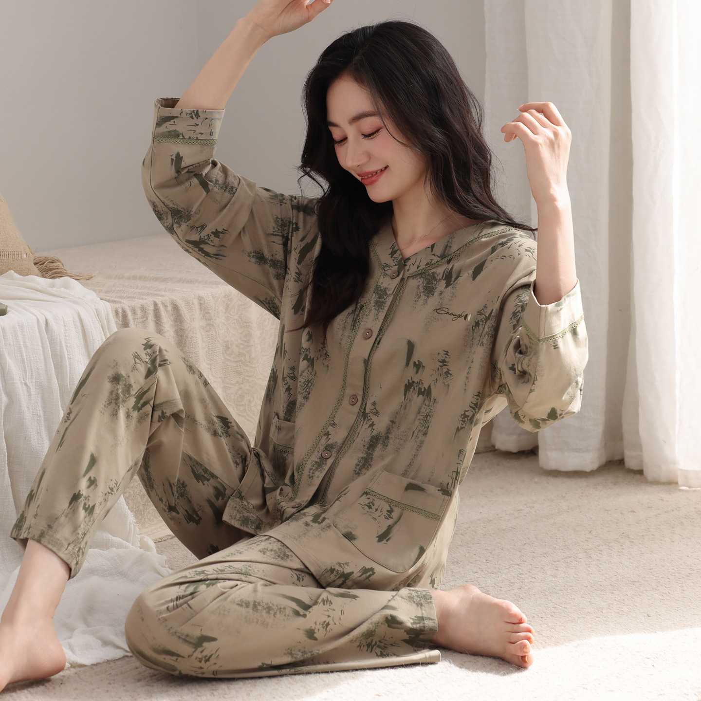 专柜睡衣女春秋款纯棉长袖中老年女士妈妈家居服秋季全棉薄款大码
