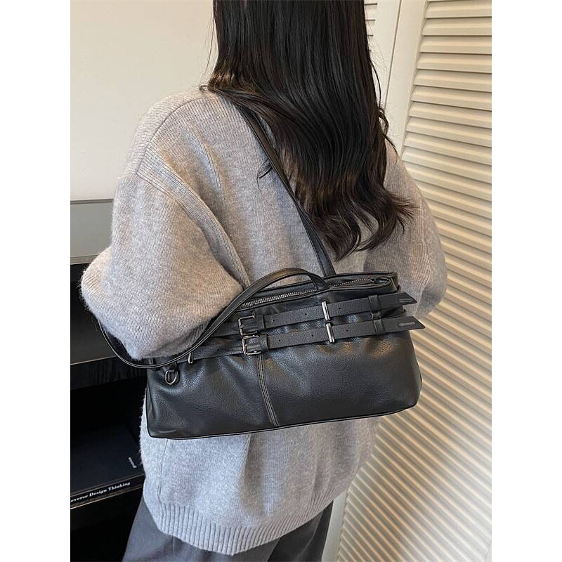 专柜品质韩版小众设计复古机车包休闲百搭单肩腋下包2025新款通勤