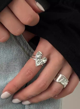 2025新款锤纹爱心轻奢开口戒指