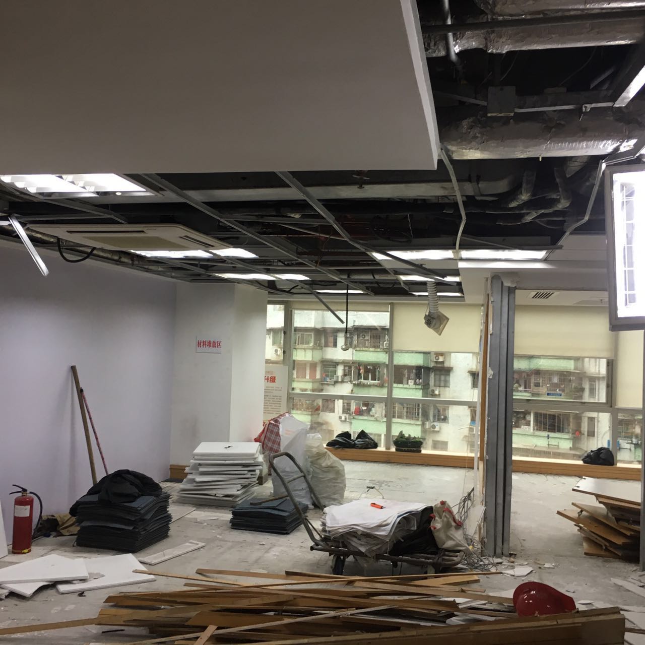 装修广州珠江新城写字楼办公室装修房屋翻新改造门面商铺装修全包