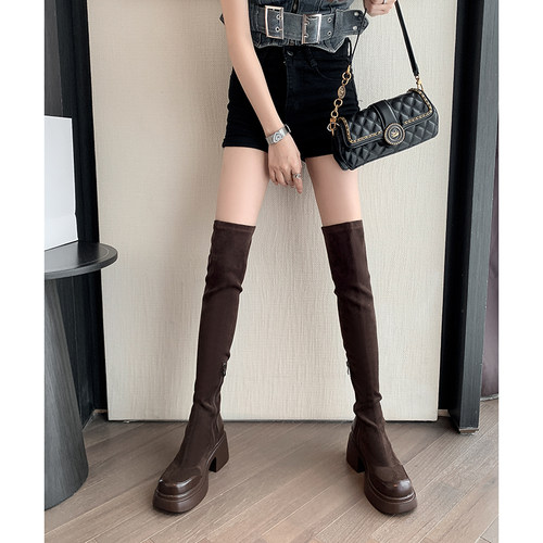 秋美儿圆头厚底粗跟弹力瘦瘦靴