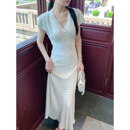 小象【仲夏夜】法式波点蕾丝V领收腰长裙气质连衣裙女夏缎面显瘦