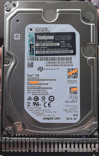 Lenovo/联想 00YK042 7XB7A00053 8T SATA 7.2K 3.5寸服务器硬盘