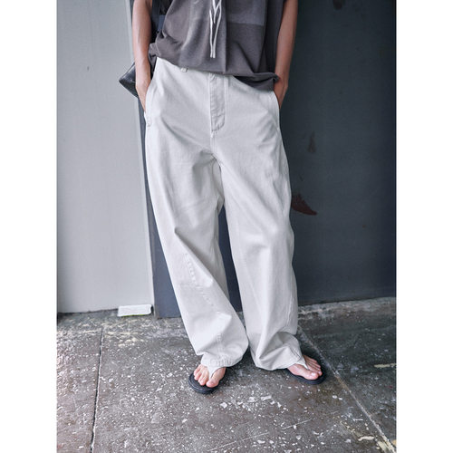 Hello September 新品开售直腰松弛牛仔弯刀裤M60424