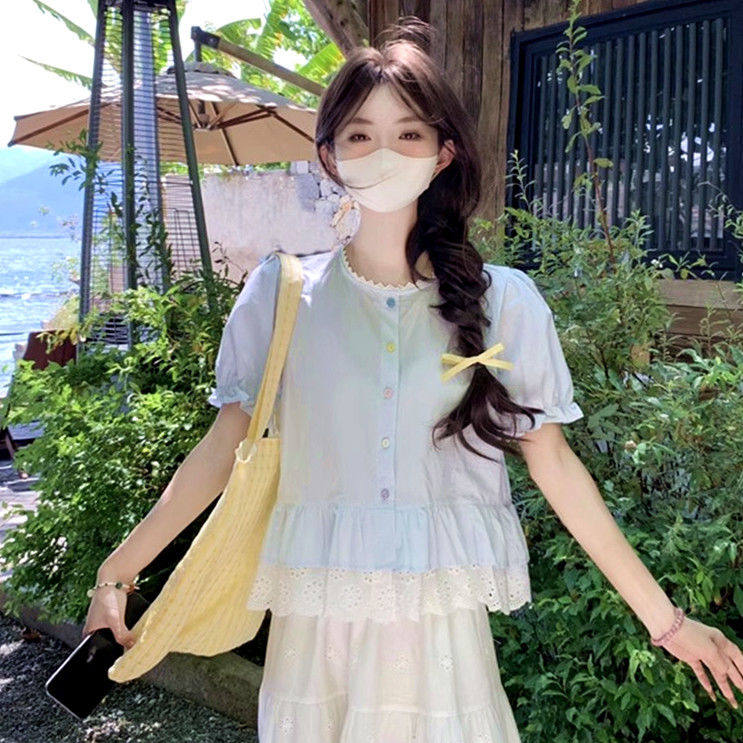 蕾丝拼接娃娃衫泡泡袖收腰衬衫